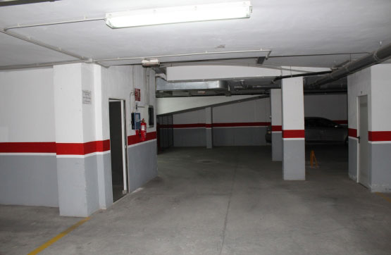 Plaza de garaje nº14 del edificio construido sobre la parcela r~2 del complejo residencial Las Delicias. (Riaza, Segovia) RP Riaza, FR 8.271